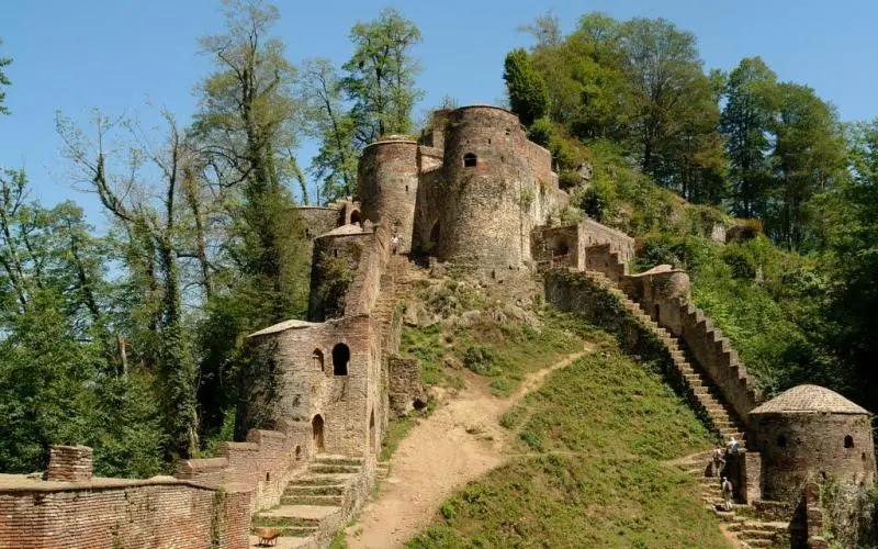ghale-Rudkhan-Castle